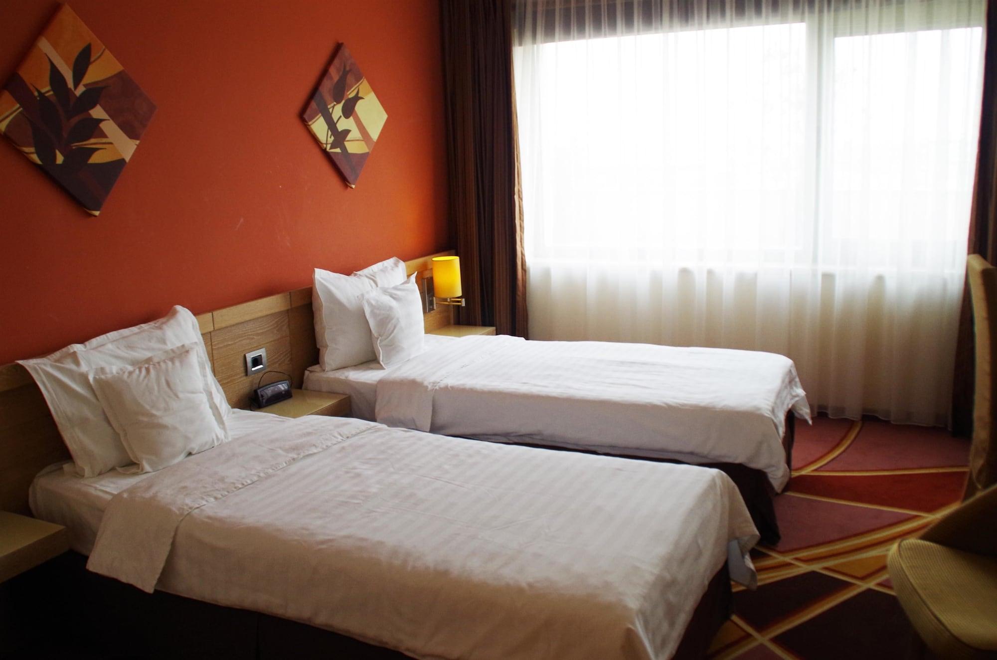 Mari Vila Hotel Bukarest Eksteriør billede