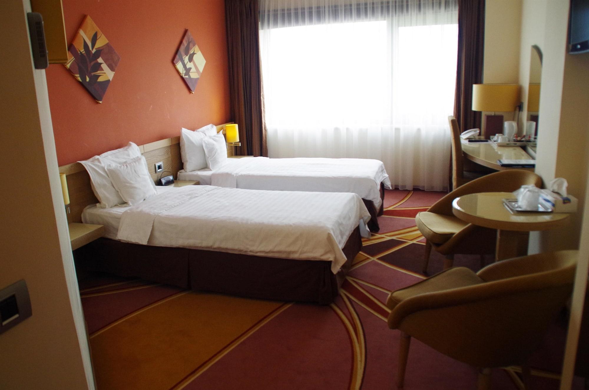 Mari Vila Hotel Bukarest Eksteriør billede